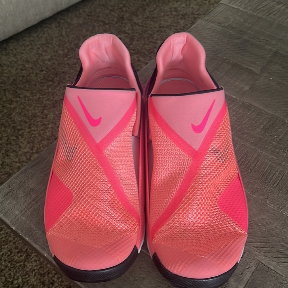 Nike Go FlyEase Pink 2022 Mens 11.5 Running Shoes Mesh Breathable DZ4860-600 - Picture 3 of 10